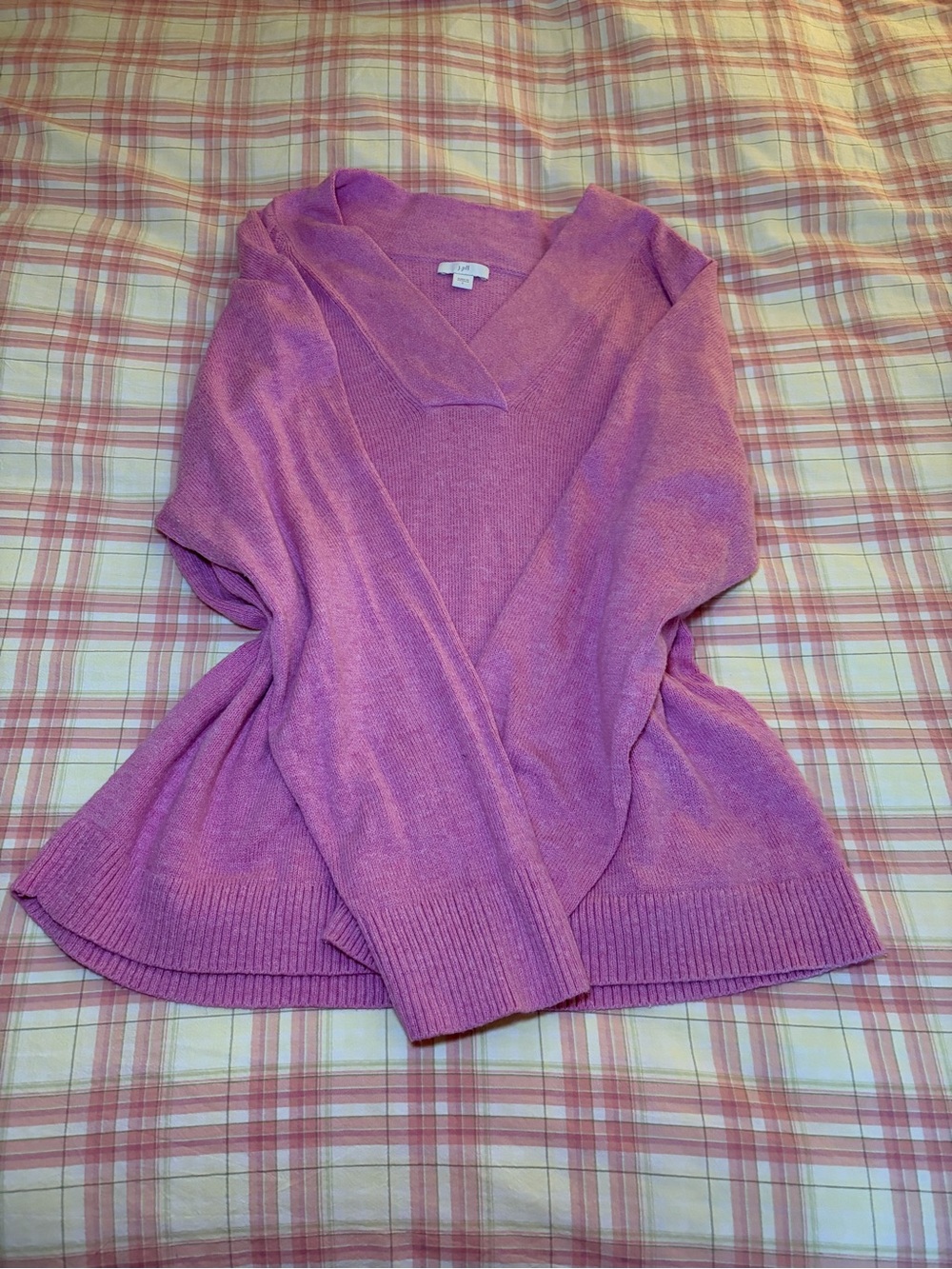 J. Jill V-Neck Sweater in Soft Pink